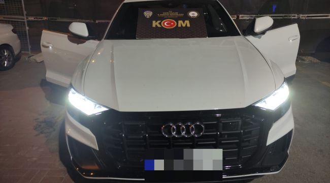 İZMİR&#039;DE KAÇAK OTOMOBİL OPERASYONU