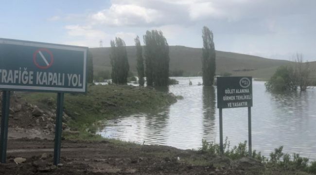 Kars Baraj gölü etrafa pis koku saçıyor