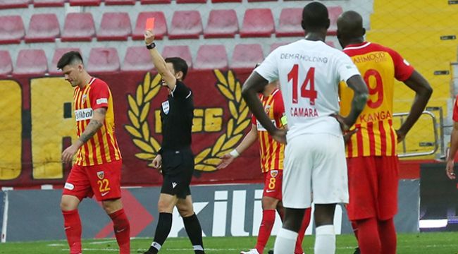 Kayserispor 7 kırmızı kart gördü