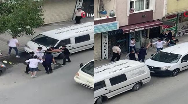Kısıtlamaya uymayan gençlerin tekme tokat kavgası kamerada