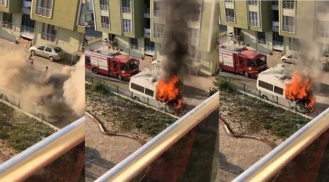 Park halindeki minibüs alev alev yandı!