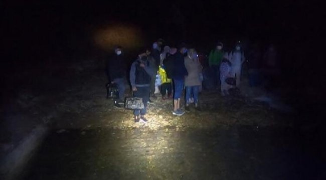 Pınar Adası'nda mahsur kalmışlardı! Kurtarıldılar