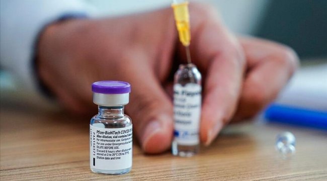 Türkiye BioNTech-Pfizer aşısından 90 milyon doz daha satın almak için anlaşma imzaladı