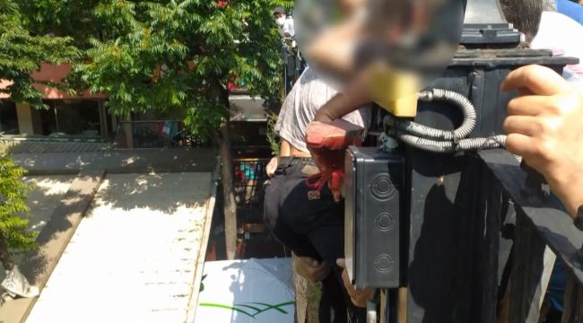20 metrelik köprüden atlamak üzereyken son ânda kurtarıldı