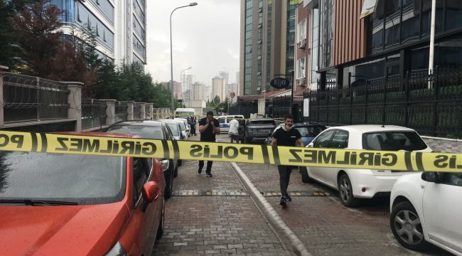 Ataşehir'de lüks araç içinde kadına silahlı saldırı
