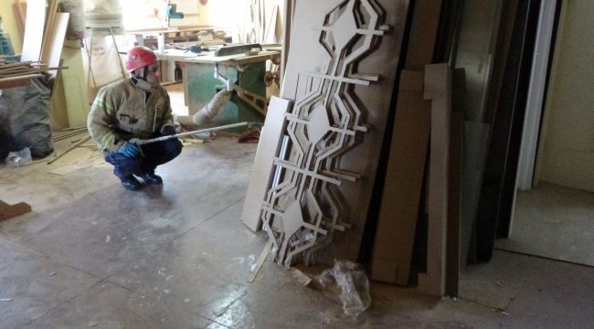 Atölyeye giren yılana yangınla müdahale
