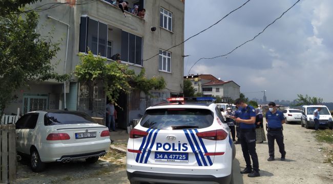 Avcılar'da ev boşaltma gerginliğinde kendini yakmaya çalıştı