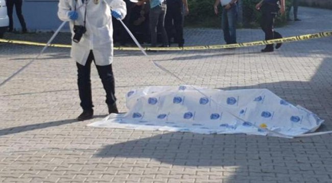 Bahçe duvarı tartışması kanlı bitti, komşusunu öldürdü!