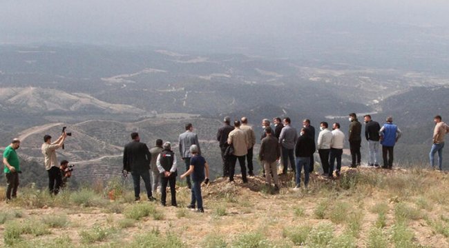 Denizli'de mahalleli istedi, vali taş ocağını kapattı
