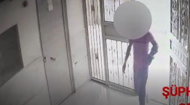 İkametten hırsızlık ve motosiklet hırsızlığı güvenlik kamerasında