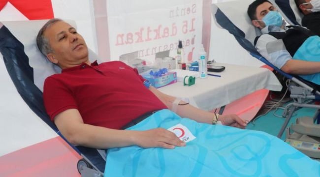 İstanbul Valisi Ali Yerlikaya kan bağışında bulundu