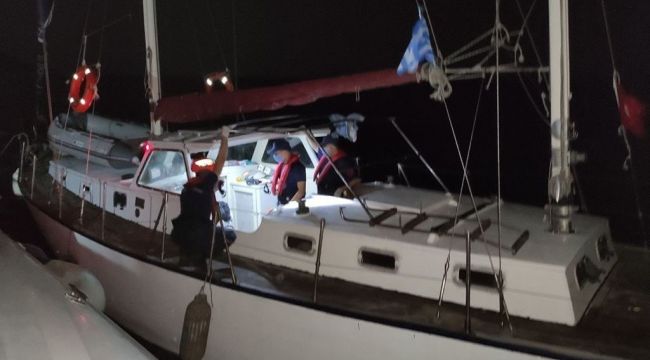 İZMİR'DE KAÇAK GÖÇMENLER KURTARILDI