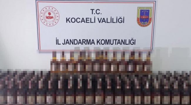Jandarmanın takibe aldığı araçlardan sahte içki çıktı