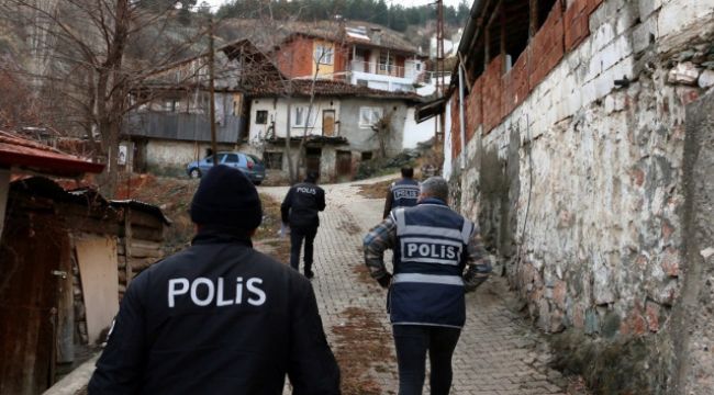 Kahvehanede oyun oynayan 17 kişiye 15 bin 300 TL ceza