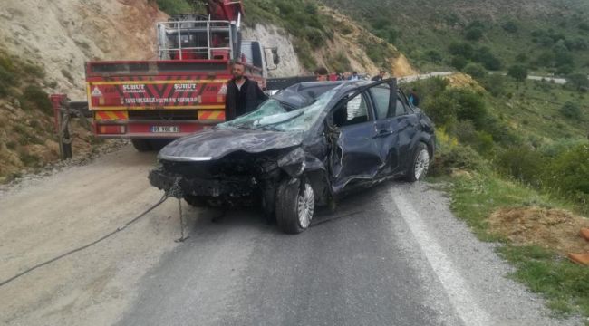 Metrelerce yuvarlanan araçtan küçük sıyrıklarla kurtuldu