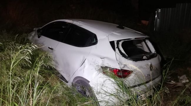 OTOMOBİL BOŞ ARAZİYE UÇTU