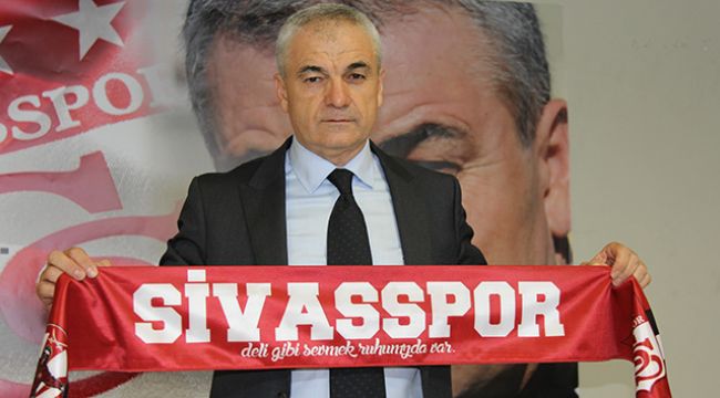 Rıza Çalımbay 1 yıl daha Sivasspor'da!