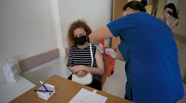 Sağlık Bakanı Koca'dan 'aşı' çağrısı