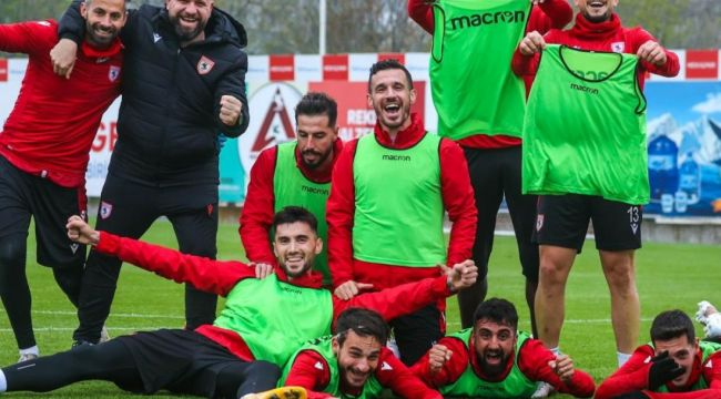 Samsunspor'da sözleşmesi biten 15 oyuncudan 9'uyla yollar ayrıldı