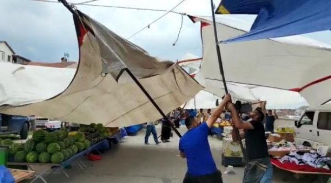Şiddetli rüzgar pazarcıların tentelerini uçurdu