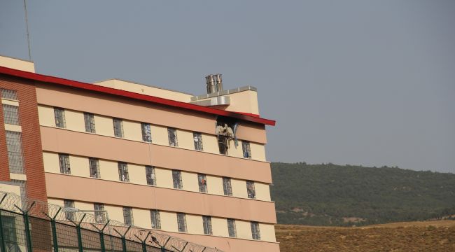VALİLİKTEN YANGIN AÇIKLAMASI