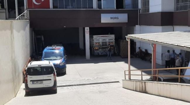 8 Yaşındaki çocuk ağaç altında ölü bulundu