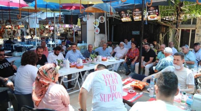 AK PARTİ'Lİ KAYA SELÇUK'TA HALKLA BULUŞTU