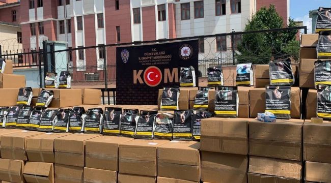 Düzce'de 9.5 ton kaçak tütün ele geçirildi