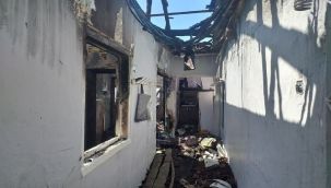 İZMİR'DE HAVAİ FİŞEKTEN YANGIN ÇIKTI