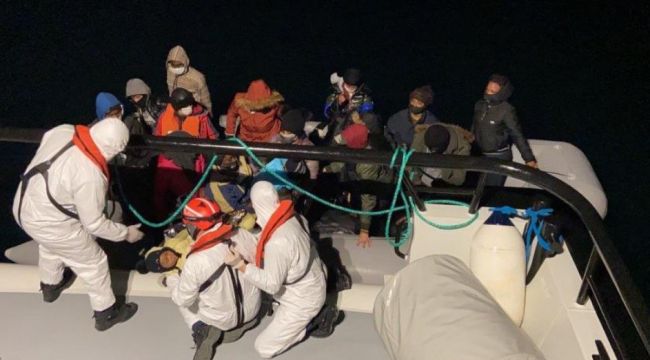 Yunanistan ölüme terk ediyor, Türk Sahil Güvenlik ekipleri kurtarıyor