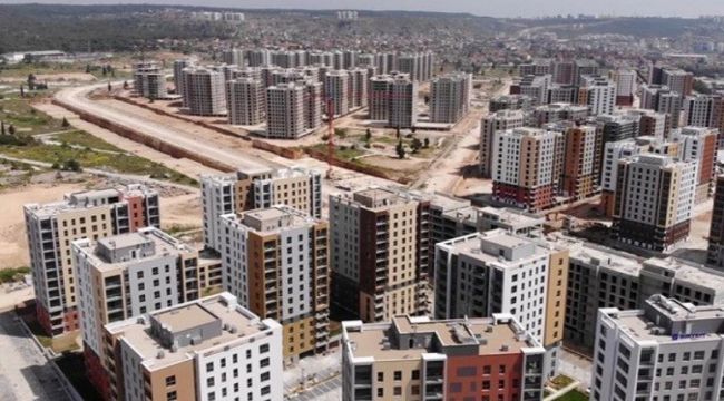 Dolandırıcılık şebekesi, 'icradan ucuz ev' vaadiyle 2'si papaz 4 kişiyi dolandırdı