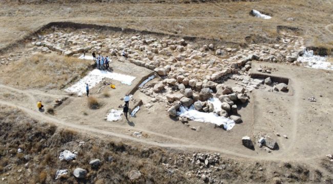 Dünyanın bilinen en eski mozaiği Yozgat'ta bulundu