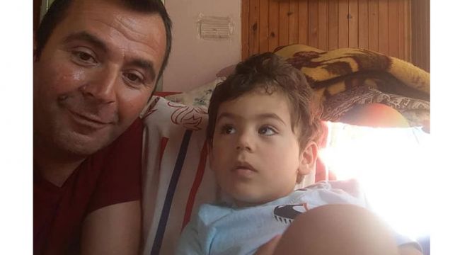 Çocuğunu kurtarmak için alevlerin arasına daldı; zehirlenen baba kurtarılamadı