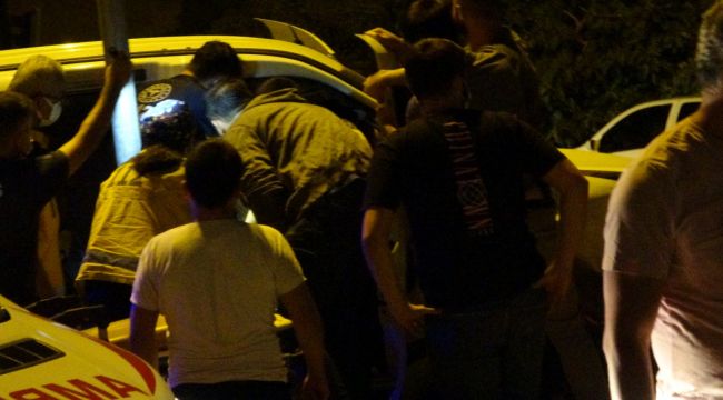 Devriye gezen polis ekipleri kaza yaptı