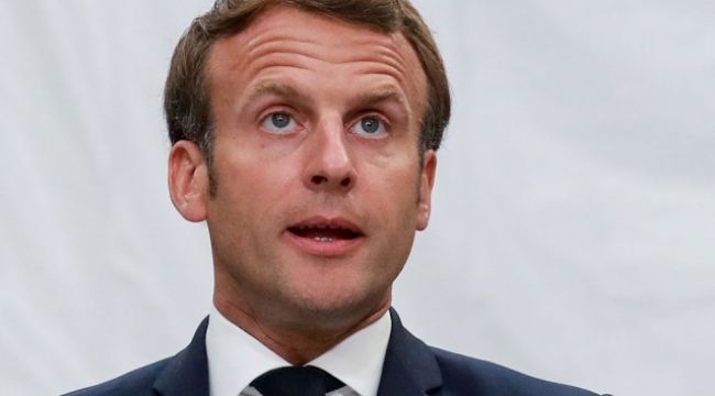 Fransa'da Macron'un sağlık kartını kullanan gence 135 euro para cezası