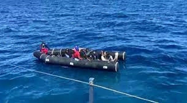 İZMİR'DE 4 DÜZENSİZ GÖÇMEN KURTARILDI