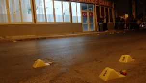 SİLAHLI SALDIRGANA BEKÇİ KURŞUNU