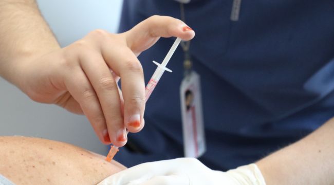 Avustralya'da 12 yaşından küçüklere korona aşısı