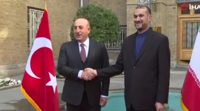 Bakan Çavuşoğlu, İranlı mevkidaşı Abdullahiyan ile görüştü