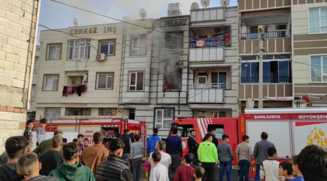 Cezaevinden izinli çıktı evini yaktı
