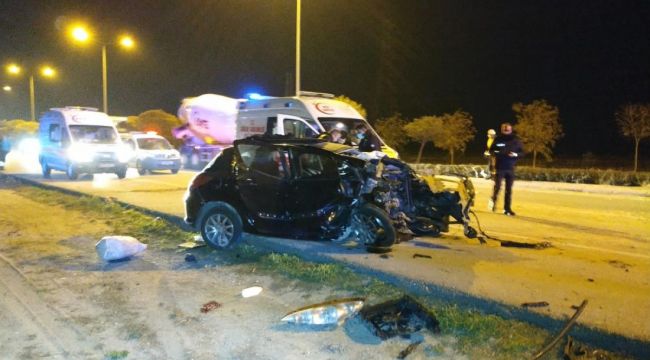 Direğe çarpan otomobilin hız kadranı 230'da takılı kaldı