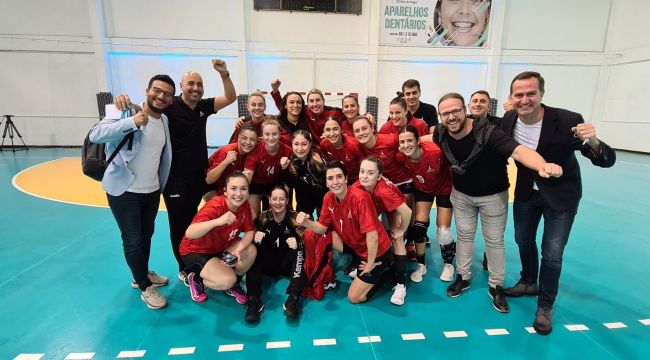 İBB KADIN HENTBOL TAKIMI, PORTEKİZ'DE TURLADI