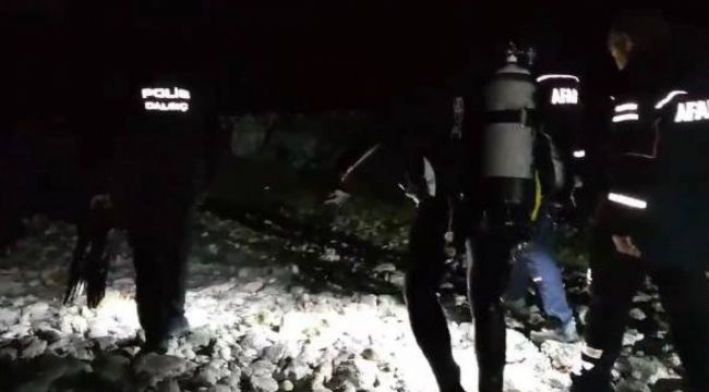 İznik Gölü'nde kayıp kardeşleri arama çalışmaları devam ediyor