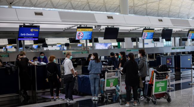 Japonya sınırlarını tüm yabancı ziyaretçilere kapatıyor