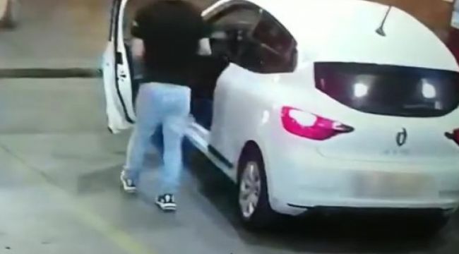 Maltepe'de lüks otomobillerin ön panel ve göstergelerini çalan hırsızlar yakalandı