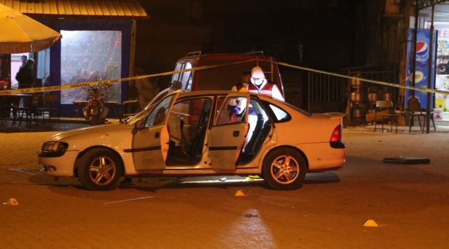 Ölüm yağan otomobilde 1 yaşındaki bebeğin yüzü kanlar içinde kaldı