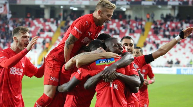 Sivasspor 65 gün sonra kazandı