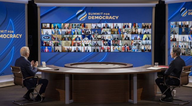 ABD ev sahipliğindeki "Demokrasi Zirvesi" Başkan Biden liderliğinde başladı