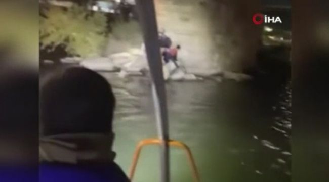 ABD sınırında mahsur kalan göçmenler Meksika tarafından kurtarıldı