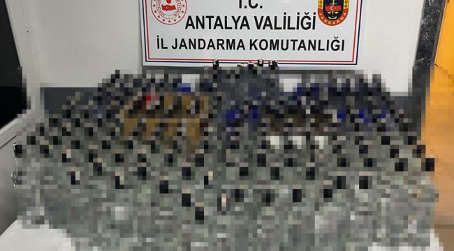 Antalya'da 236 litre sahte bandrollü alkol ele geçirildi